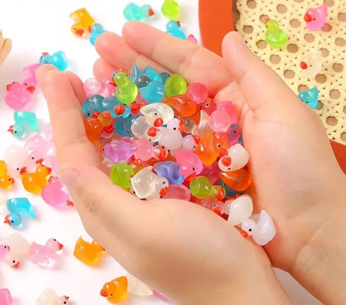 10PCS Luminous Mini Ducks,Resin Duck Figurines Ornament,Home Decor Glow In The Dark,Moss Microlandscape Garden Decorate